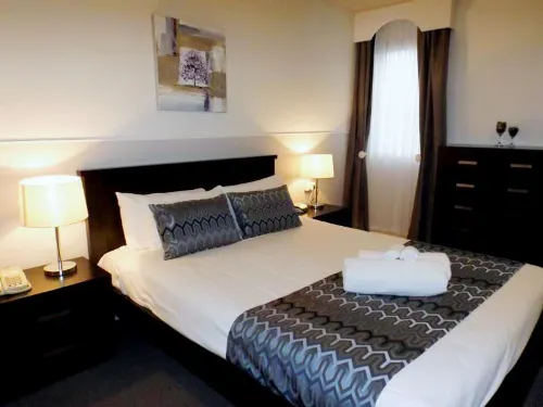 Central Court Motel Warrnambool Photos