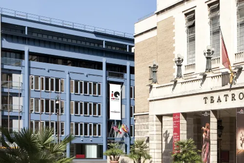 IQ Hotel Roma Esterni Photos