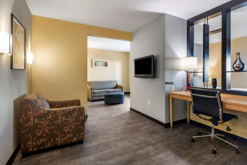 Cambria Hotel Ft Lauderdale, Airport South & Cruise Port Photos