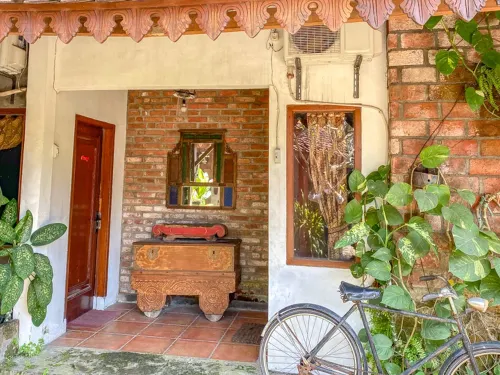 Griya Gribig Guest House Mitra RedDoorz Eksterior Photos