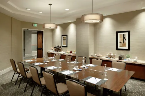 Doubletree by Hilton Los Angeles Downtown Business Facilities Photos
