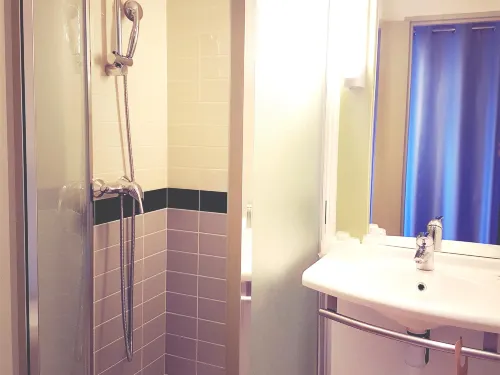 Hôtel ibis budget Arles Palais des Congrès Chambres Photos