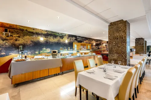 Hotel Splendid Spisning Photos