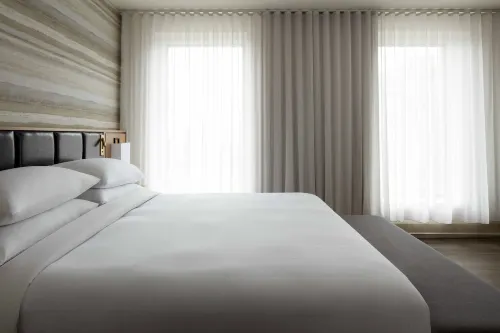 Quebec City Marriott Downtown Rooms Photos
