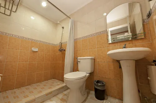 Oyster Plaza Hotel Rooms Photos