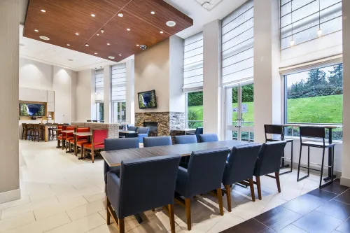 Holiday Inn Express & Suites Langley Dining Photos