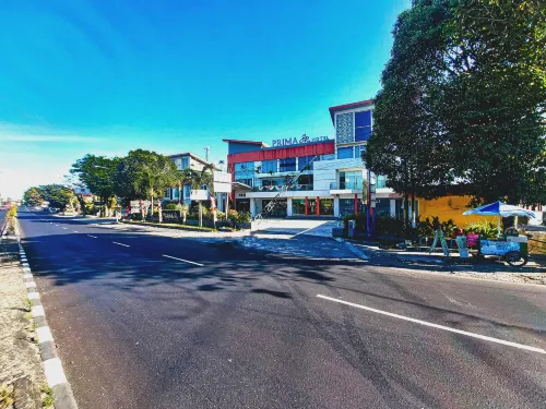 PRIMA SR Hotel & Convention Yogyakarta Dekat Hotel Photos