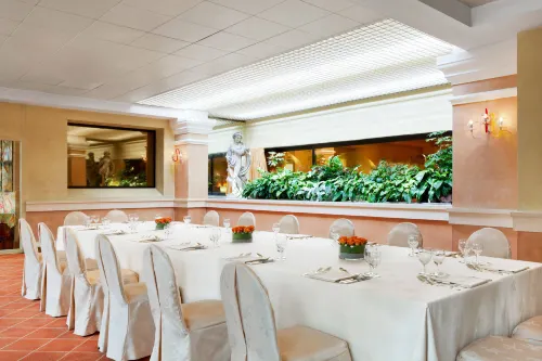 Four Points by Sheraton Padova Dining Photos