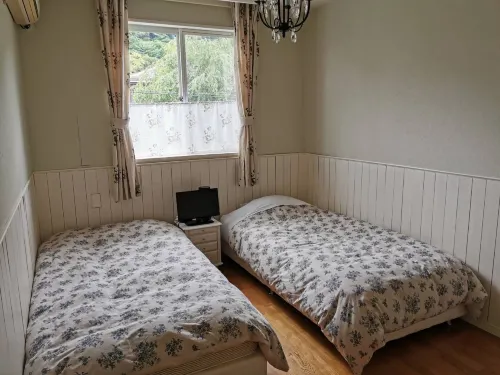 Pension Castile Rooms Photos