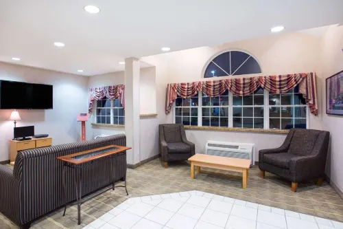 Microtel Inn & Suites by Wyndham Plattsburgh Khu vực công cộng Photos
