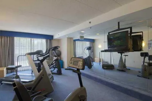 DoubleTree by Hilton Hotel Boston Bayside Leisure & Recreation Photos