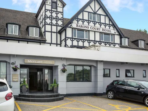 Barons Court Hotel Walsall Exterior Photos