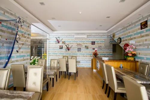 888 Boutique Hotel Restauration Photos