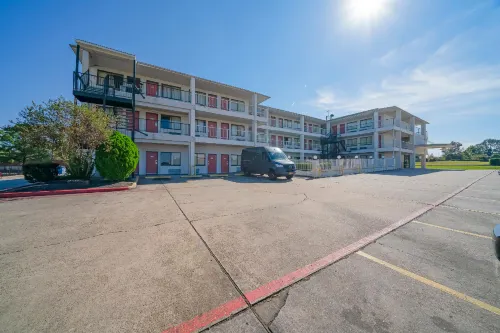 Americas Best Value Inn & Suites Humble Exterior Photos