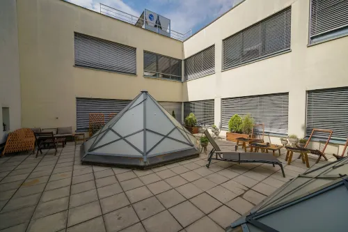Chors Like a Hotel - Hostel Public Areas Photos