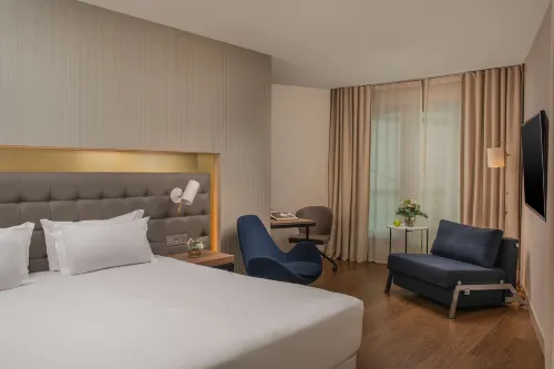 NH Lyon Airport Rooms Photos
