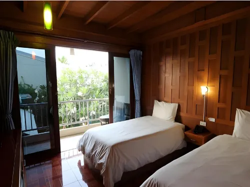 JJ Residence Rooms Photos