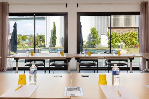 Golden Tulip Martigues - Provence Espaces Affaires Photos
