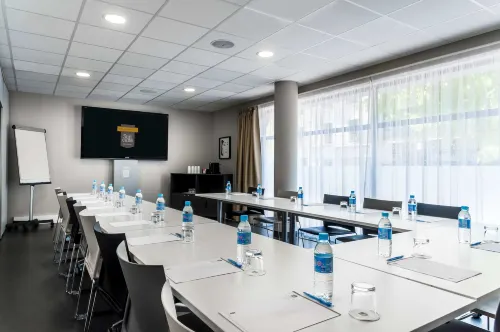 Best Western Plus Suitcase Paris la Defense Geschäftseinrichtungen Photos
