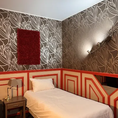Grand Hotel de Valenciennes Rooms Photos
