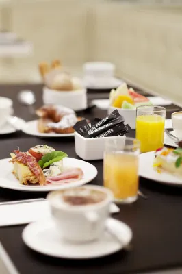 Hotel Pulitzer Buenos Aires Dining Photos
