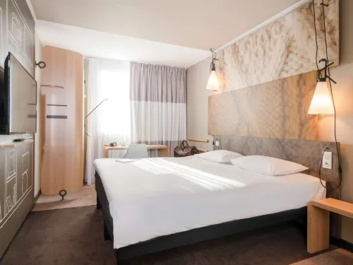Hôtel Ibis Lyon Caluire Cité Internationale Chambres Photos