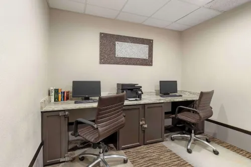 Best Western Magnolia Inn and Suites Business Facilities Photos