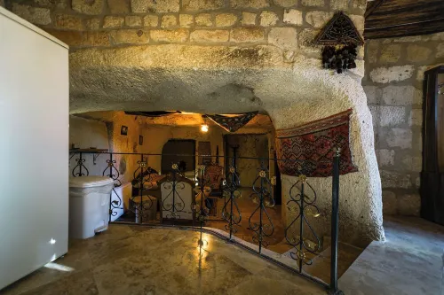 Azalea Terrace Cave Hotel Rooms Photos