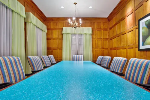 Hotel Indigo Atlanta Midtown Business Facilities Photos