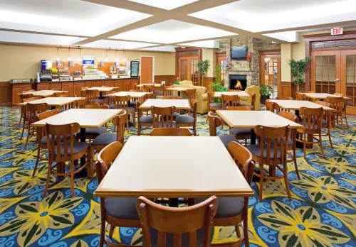 Holiday Inn Express & Suites Auburn Hills Dining Photos