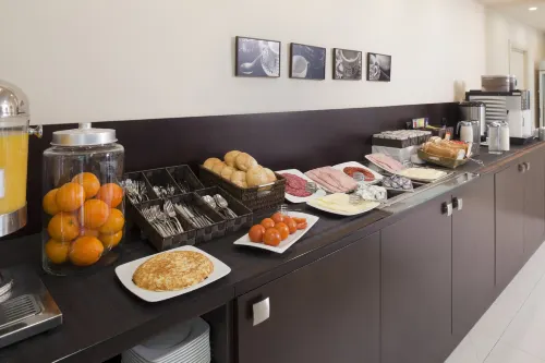 Holiday Inn Express Pamplona Restauration Photos