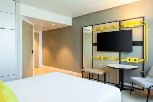 Courtyard Paris Creteil Rooms Photos