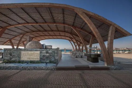 Pyramisa Beach Resort Sahl Hasheesh Рядом с отелем Photos