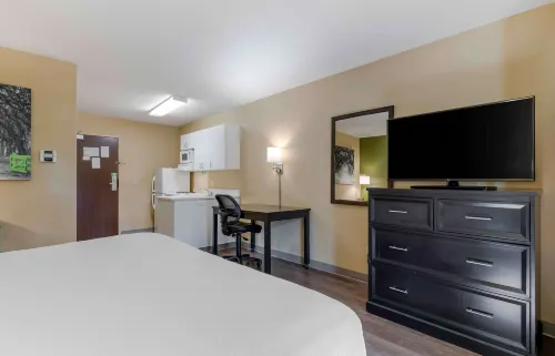 Extended Stay America Suites - Detroit - Madison Heights Photos