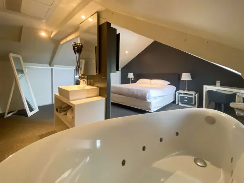 Hôtel Le Cheval Blanc - Vieux Bassin Honfleur - Climatisé À ne pas manquer Photos