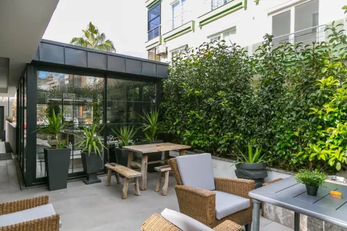 Z-Suites Area Publik Photos