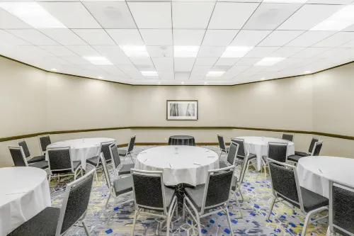 Embassy Suites by Hilton Anaheim Orange Restauration Photos