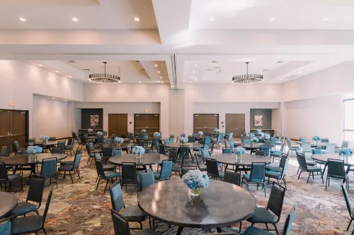 Embassy Suites by Hilton Gatlinburg Resort Ruokailu Photos