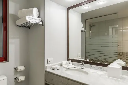 Four Points by Sheraton Santiago Camere Photos