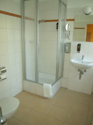 Happy Go Lucky Hotel + Hostel Chambres Photos