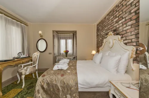 By Murat Royal Hotel Galata Zimmer Photos