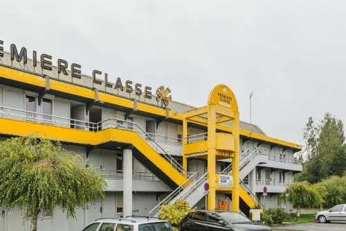 Première Classe Extérieur Photos