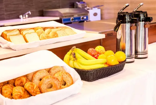 LIC Hotel Dining Photos