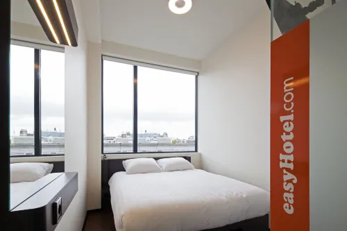 EasyHotel Amsterdam City Centre South Featured Photos