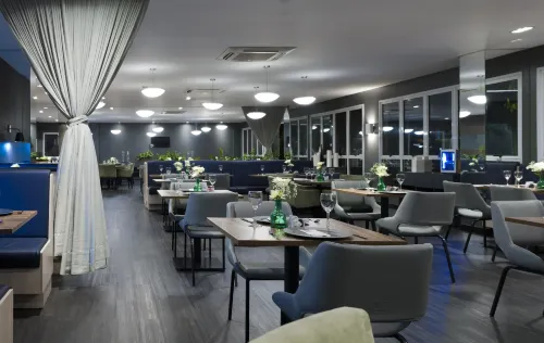 Comfort Suites Flamboyant Goiânia 식사 Photos