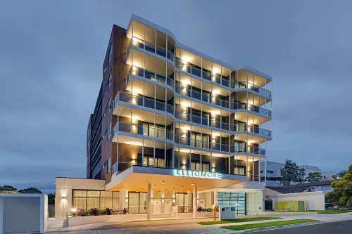 Littomore Suites Kingswood Featured Photos