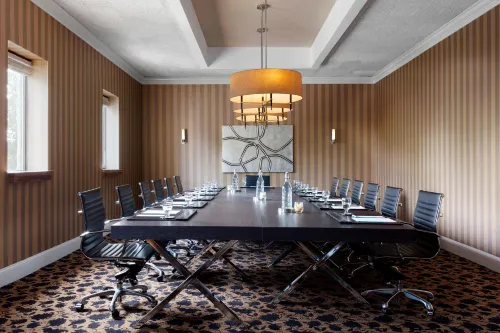 Sheraton Charlotte Hotel Business Facilities Photos