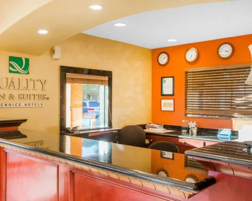 Quality Inn & Suites Westminster Seal Beach Public Areas Photos