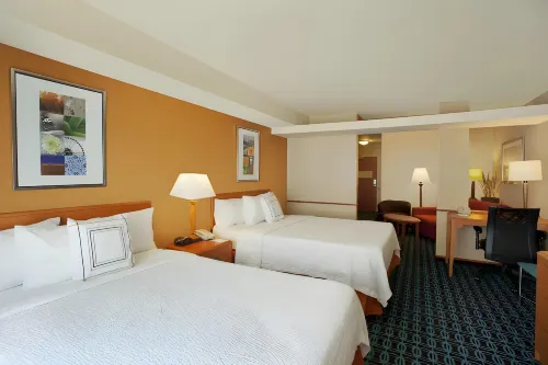 Fairfield Inn & Suites Detroit Metro Airport Romulus Rooms Photos