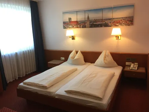 Hotel Carmen Huoneet Photos
